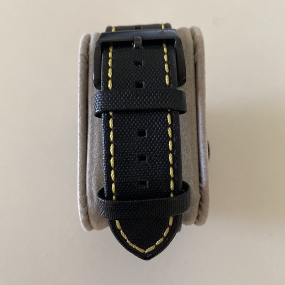 Excellent condition Ferrari men’s multi function watch - Picture 2 of 6